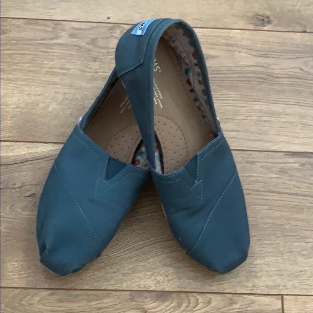 Classic Canvas Toms